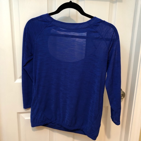 Athleta lightweight top XS - Picture 1 of 4
